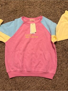 Source Unknown Pink Kids Sweatshirt with Blue and Yellow Sleeves